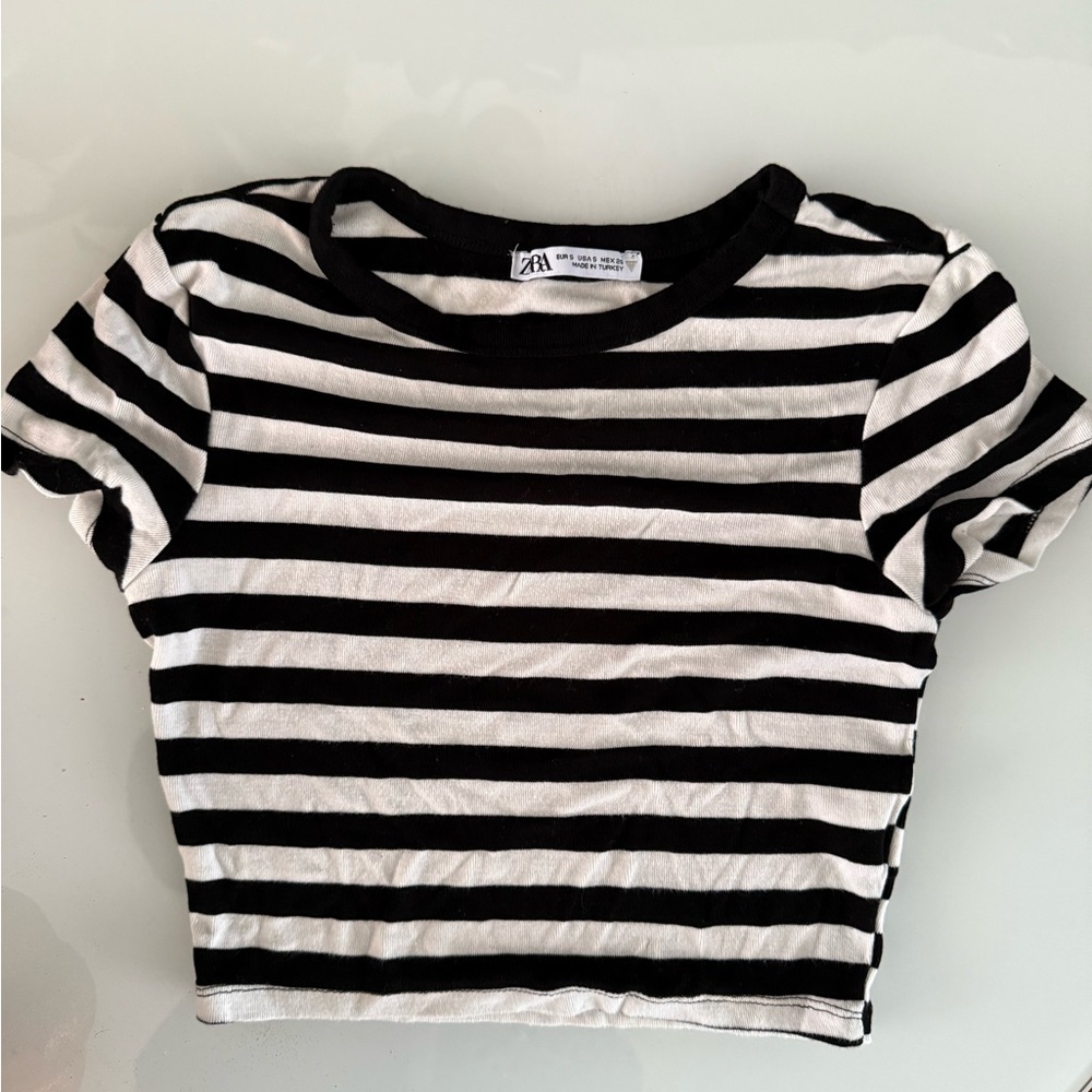 Zara Black and White Striped 3/4 Crop Top